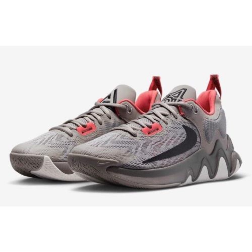 NEW Nike Giannis Immortality 2 Cobblestone/Ironstone/Black Sz 11 DM0825 004